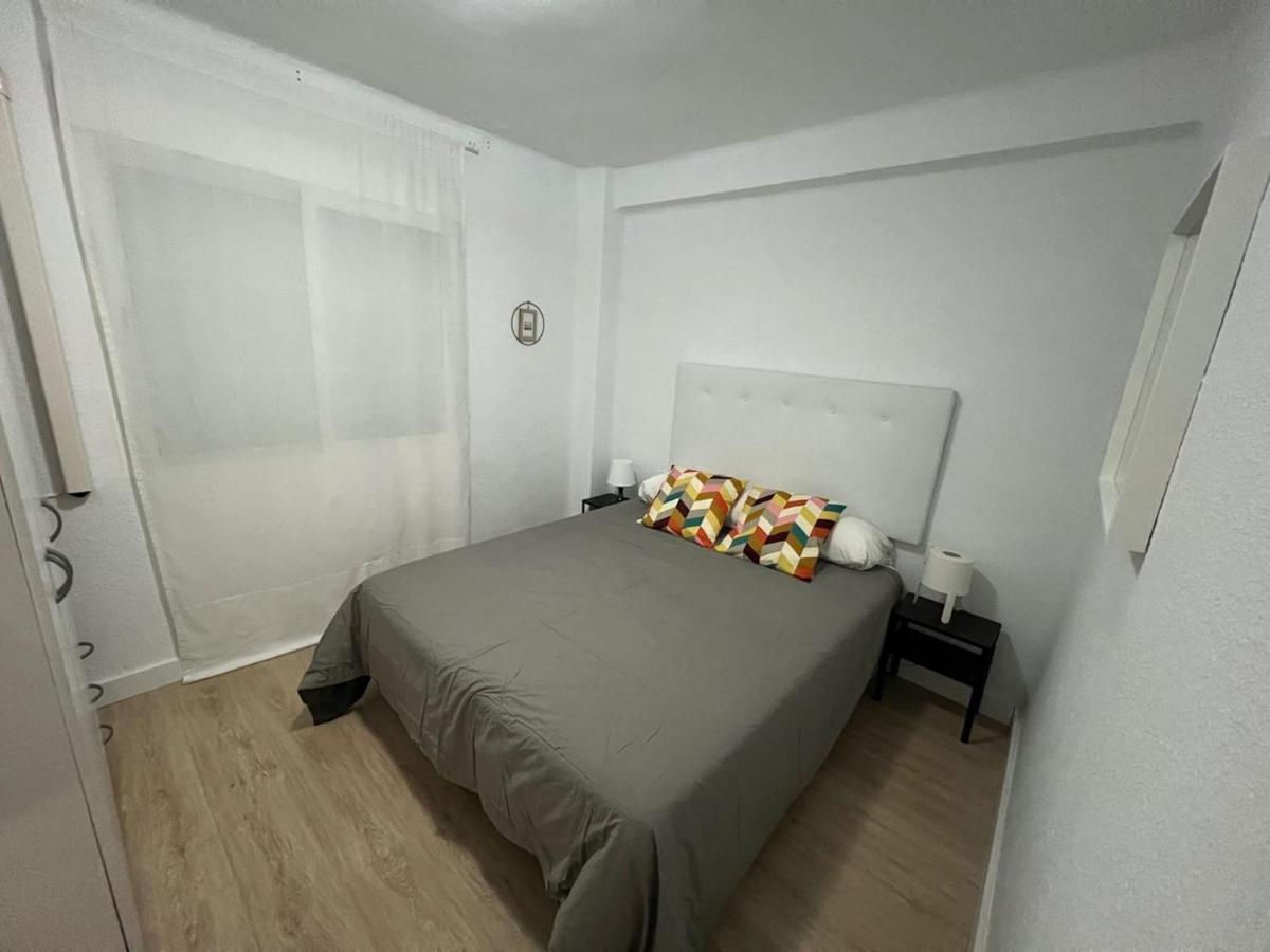Holidays2malaga Dr Maranon 3 Bedrooms Terrace Aircon North Leilighet Málaga